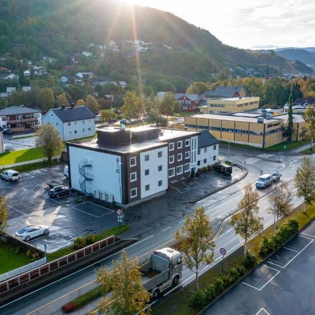 Dronebilde av hotellet